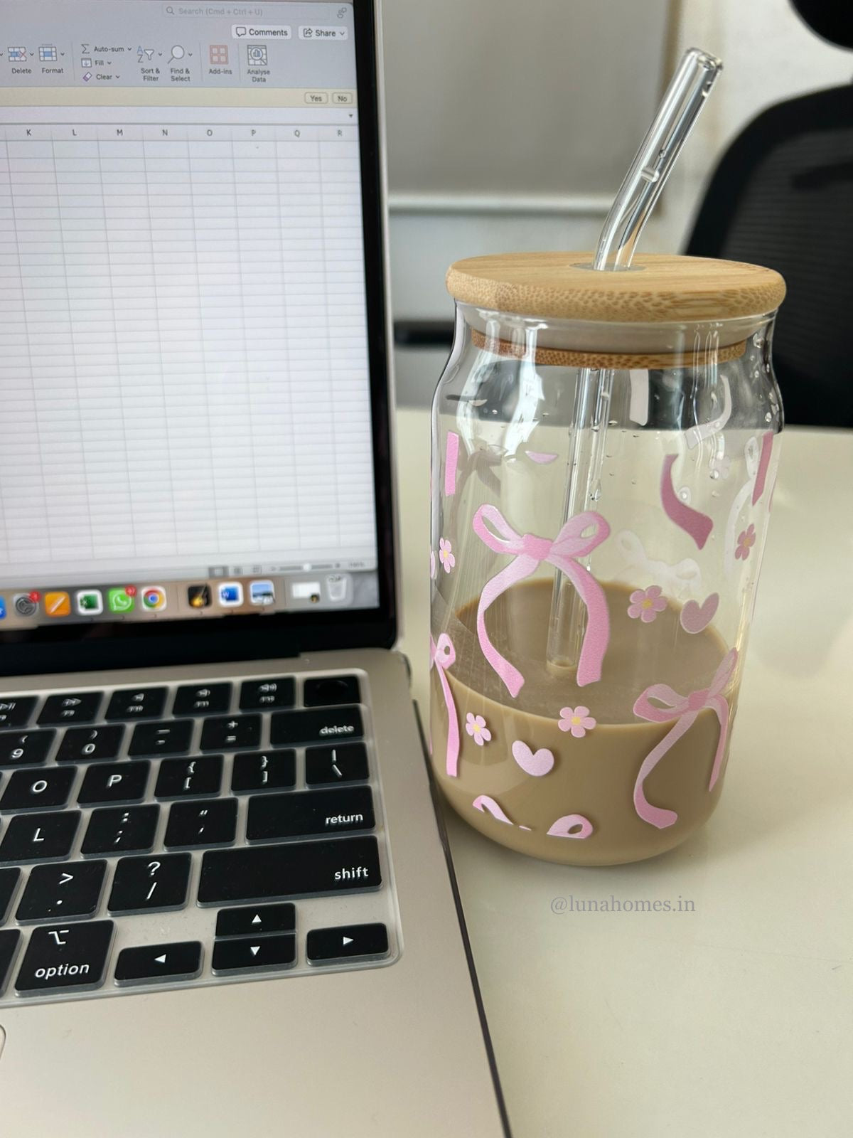 Glass Can Sipper with Lid and Glass Straw |540ml| Coquette Bows